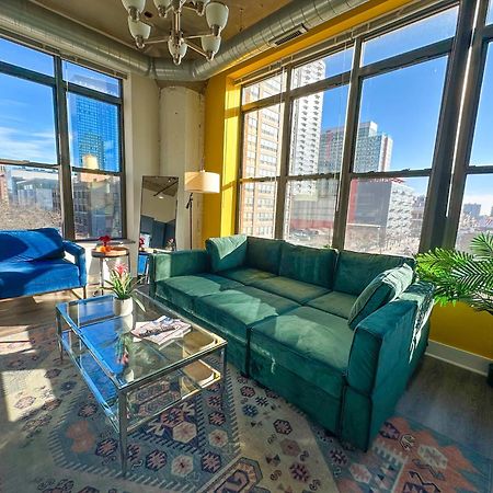 Bright 2Br Luxury Corner Suite With Optional Parking Sleeps 6 Guests Near Mccormick Place And Soldier Field 芝加哥 外观 照片